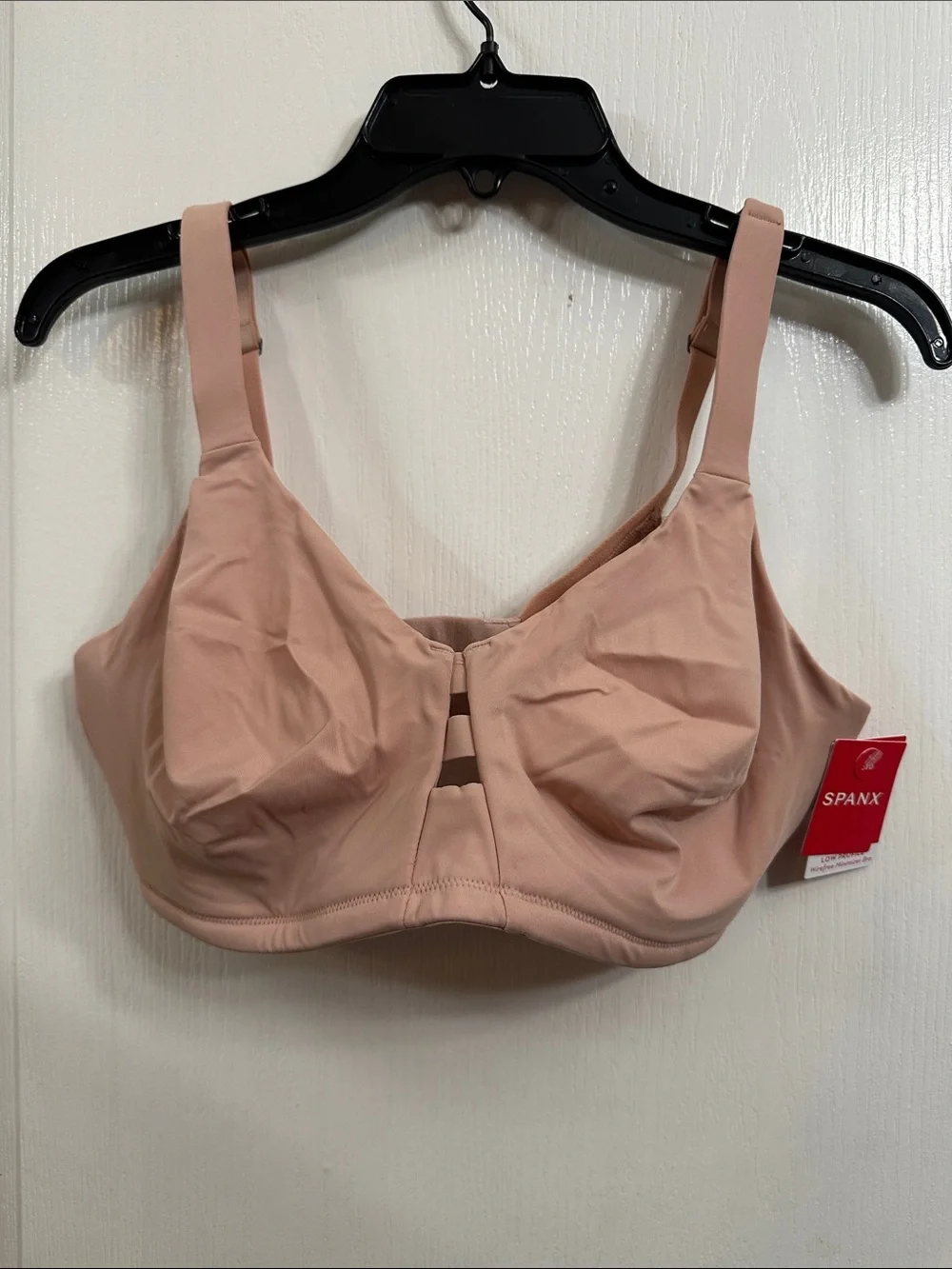 SPANX Soft Support Front-Detail Bra in Blush